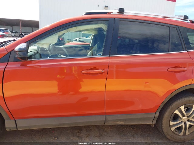 JTMZFREV1GJ064678 Toyota RAV4 LE