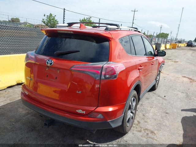JTMZFREV1GJ064678 Toyota RAV4 LE