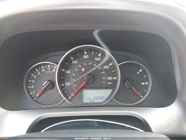 JTMZFREV1GJ064678 Toyota RAV4 LE