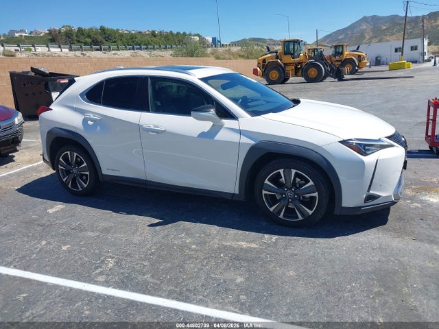 JTHU9JBH9K2016512 Lexus UX 250H