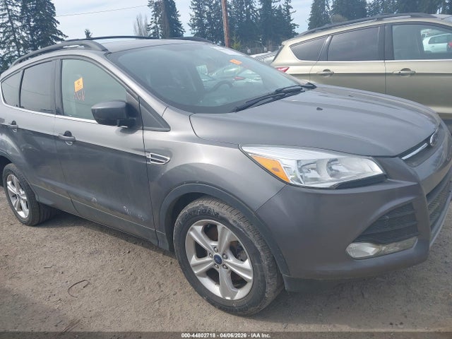 1FMCU9GX0EUE14321 Ford ESCAPE SE
