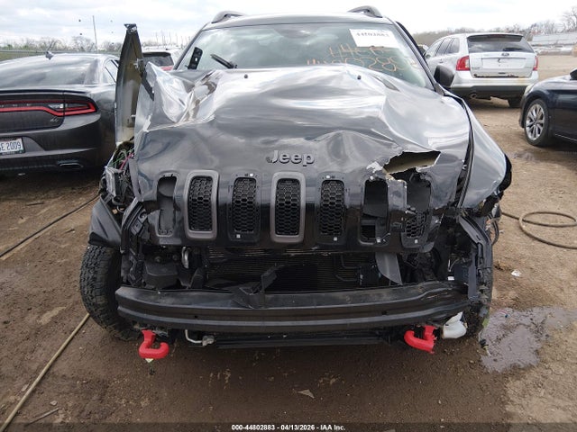 Продажа на аукционе авто 2015 Jeep Cherokee Trailhawk, vin: 1C4PJMBS2FW650357, номер лота: 44802883