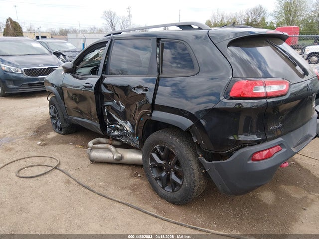 Продажа на аукционе авто 2015 Jeep Cherokee Trailhawk, vin: 1C4PJMBS2FW650357, номер лота: 44802883