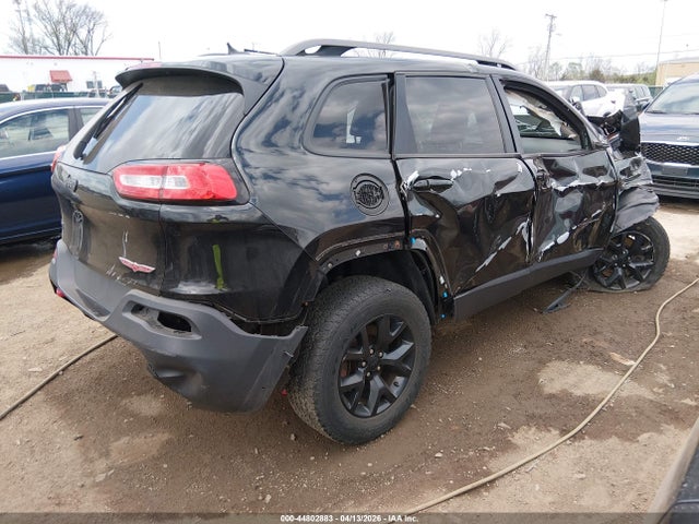 Продажа на аукционе авто 2015 Jeep Cherokee Trailhawk, vin: 1C4PJMBS2FW650357, номер лота: 44802883