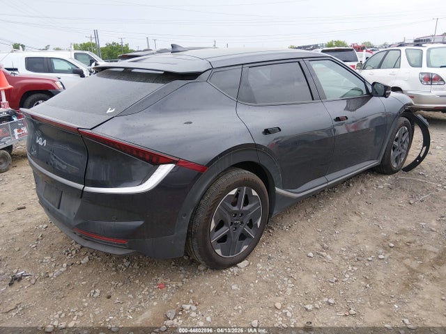 5XYC34JA5SG002486 KIA Ev6 Light Long Range