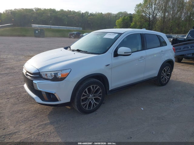 2018 MITSUBISHI OUTLANDER SPORT JA4AR3AW5JZ018760 Photo 1