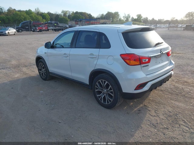 2018 MITSUBISHI OUTLANDER SPORT JA4AR3AW5JZ018760 Photo 2