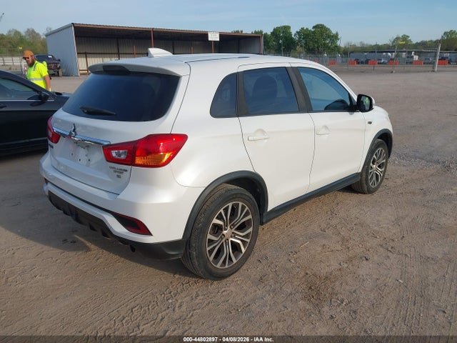 2018 MITSUBISHI OUTLANDER SPORT JA4AR3AW5JZ018760 Photo 3
