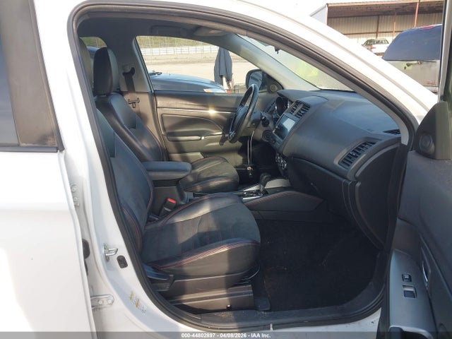 2018 MITSUBISHI OUTLANDER SPORT JA4AR3AW5JZ018760 Photo 4