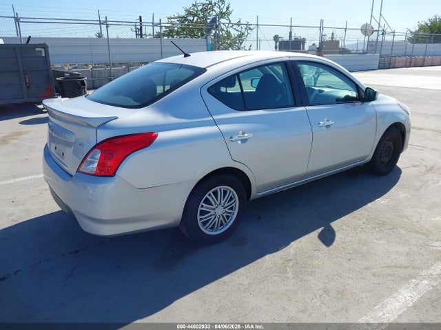 3N1CN7AP3JL876443 Nissan Versa 1.6 Sv