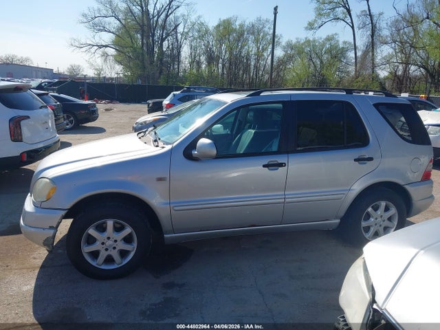 2001 Mercedes-benz Ml 430 მანქანა იყიდება აუქციონზე, vin: 4JGAB72E01A258249, აუქციონის ნომერი: 44802964