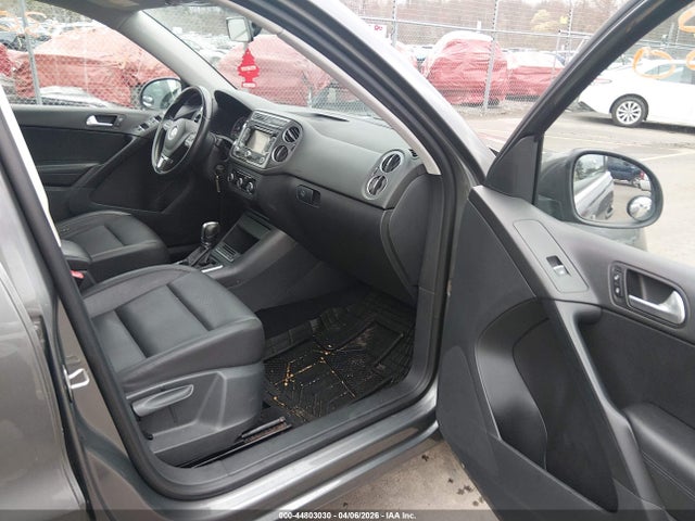 Продажа на аукционе авто 2012 Volkswagen Tiguan Se, vin: WVGAV7AX6CW005324, номер лота: 44803030
