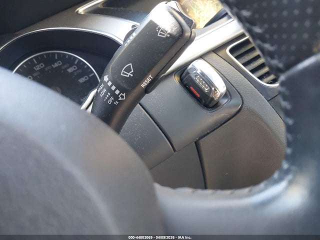 Продажа на аукционе авто 2011 Audi A5 2.0t Premium, vin: WAUGFAFR5BA045809, номер лота: 44803069