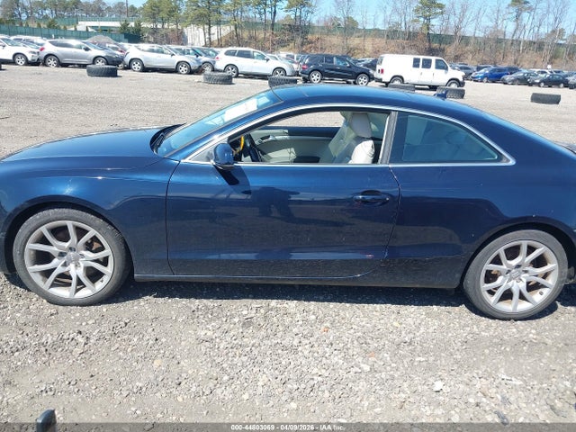 Продажа на аукционе авто 2011 Audi A5 2.0t Premium, vin: WAUGFAFR5BA045809, номер лота: 44803069