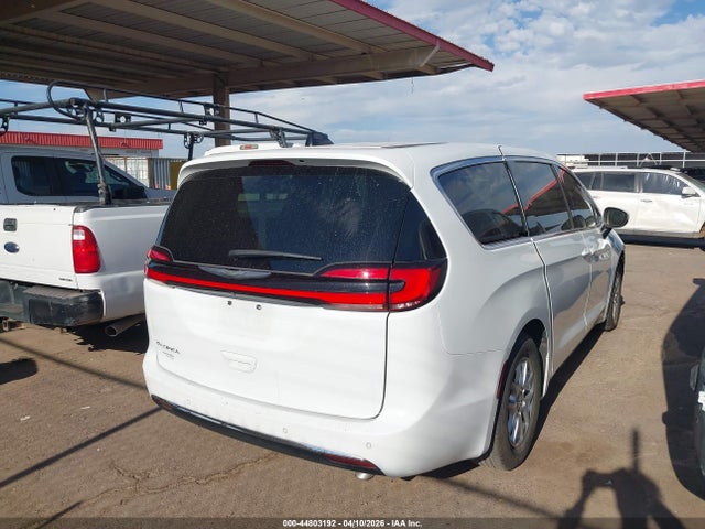 2023 CHRYSLER PACIFICA 2C4RC1BG0PR504997 Photo 3
