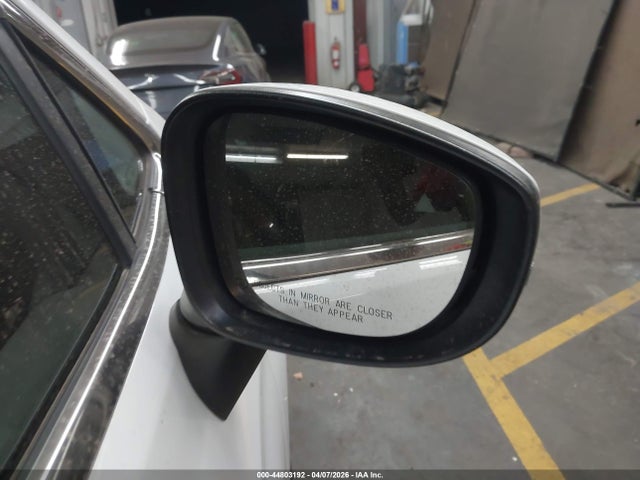 2023 CHRYSLER PACIFICA 2C4RC1BG0PR504997 Photo 4