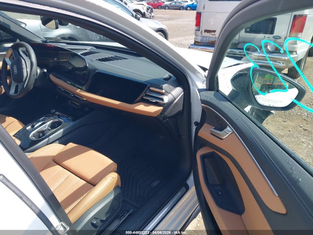 Продажа на аукционе авто 2026 Audi A6 Prestige Quattro S Tronic, vin: WAU65CFN4TN028615, номер лота: 44803223