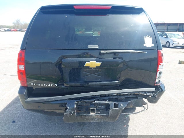 44803227 :رقم المزاد ، 1GNSKJE75ER116142 vin ، 2014 Chevrolet Suburban 1500 Lt مزاد بيع