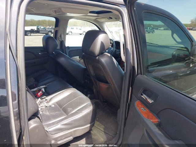 44803227 :رقم المزاد ، 1GNSKJE75ER116142 vin ، 2014 Chevrolet Suburban 1500 Lt مزاد بيع