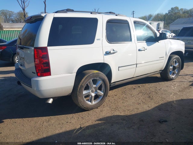 2011 Chevrolet Tahoe Ltz მანქანა იყიდება აუქციონზე, vin: 1GNSKCE04BR228389, აუქციონის ნომერი: 44803328