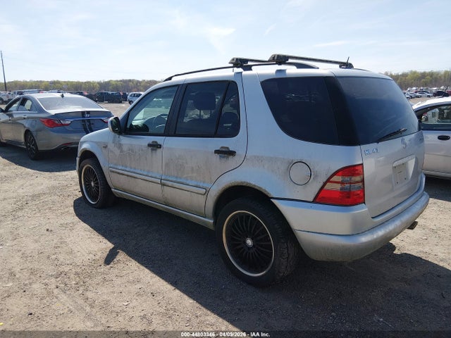 2000 Mercedes-benz Ml 430 მანქანა იყიდება აუქციონზე, vin: 4JGAB72E1YA220765, აუქციონის ნომერი: 44803346