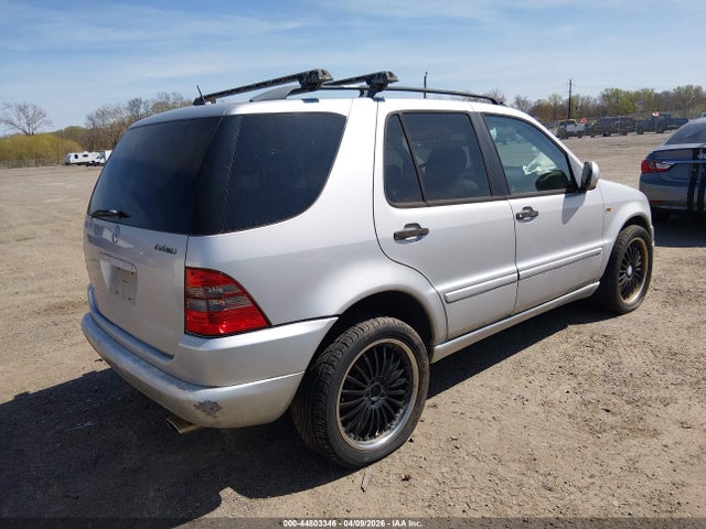 2000 Mercedes-benz Ml 430 მანქანა იყიდება აუქციონზე, vin: 4JGAB72E1YA220765, აუქციონის ნომერი: 44803346