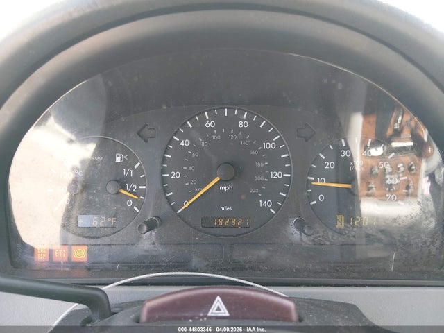 2000 Mercedes-benz Ml 430 მანქანა იყიდება აუქციონზე, vin: 4JGAB72E1YA220765, აუქციონის ნომერი: 44803346