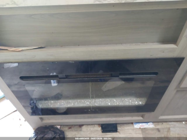 44803435 :رقم المزاد ، 4YDTCMG13RH931100 vin ، 2024 Coleman Lantern مزاد بيع