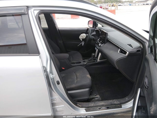 2025 Toyota Corolla Cross Le მანქანა იყიდება აუქციონზე, vin: 7MUCAABG4SV133067, აუქციონის ნომერი: 44803576
