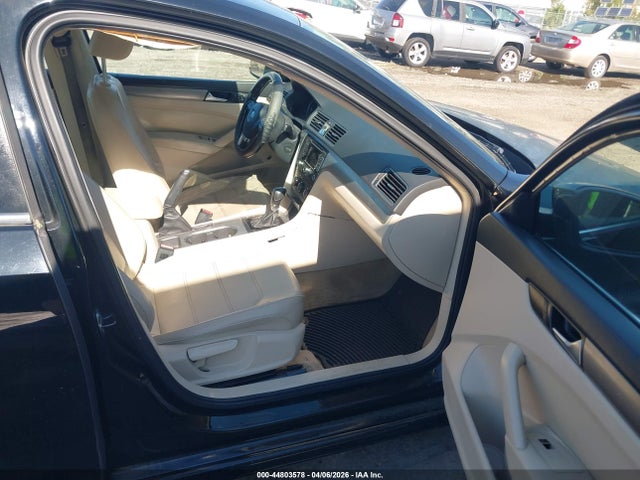 Продаж на аукціоні авто 2014 Volkswagen Passat 1.8t Se, vin: 1VWBT7A31EC032699, номер лоту: 44803578