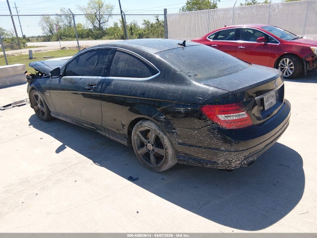 2012 Mercedes-benz C 250 მანქანა იყიდება აუქციონზე, vin: WDDGJ4HB9CF794982, აუქციონის ნომერი: 44803614
