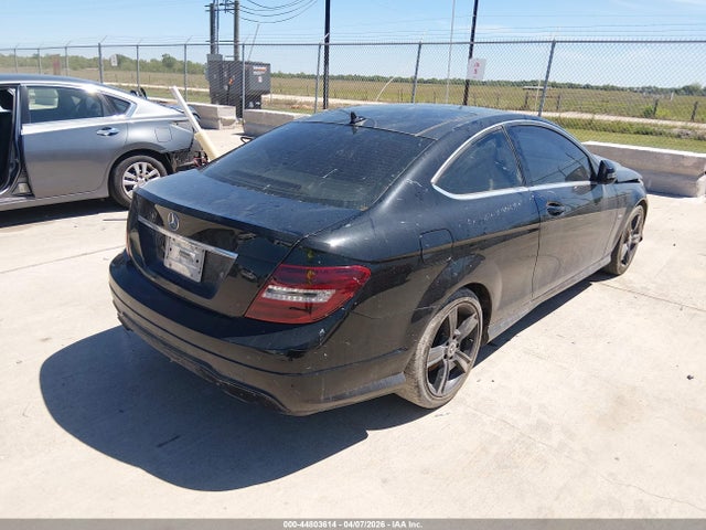2012 Mercedes-benz C 250 მანქანა იყიდება აუქციონზე, vin: WDDGJ4HB9CF794982, აუქციონის ნომერი: 44803614