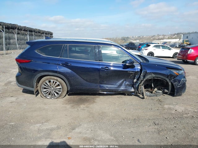 5TDEBRCH2MS041268 Toyota Highlander Hybrid Platinum
