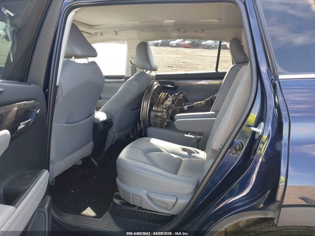 5TDEBRCH2MS041268 Toyota Highlander Hybrid Platinum