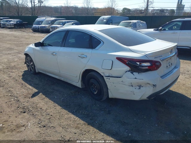 2017 Nissan Altima 2.5 Sr მანქანა იყიდება აუქციონზე, vin: 1N4AL3AP6HN324471, აუქციონის ნომერი: 44803663