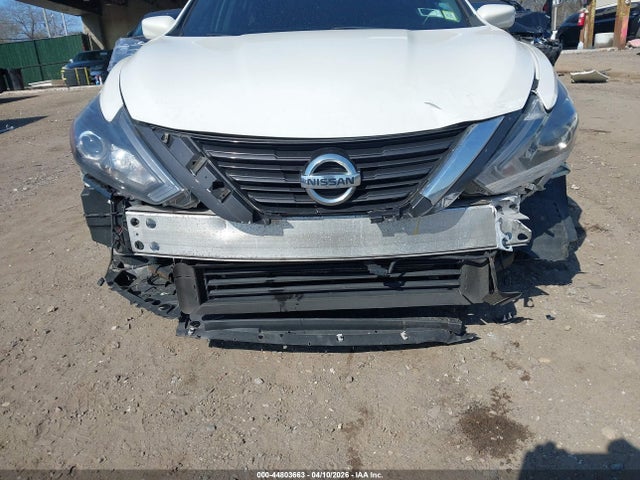 2017 Nissan Altima 2.5 Sr მანქანა იყიდება აუქციონზე, vin: 1N4AL3AP6HN324471, აუქციონის ნომერი: 44803663