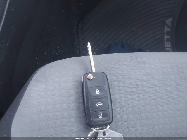 Продажа на аукционе авто 2017 Volkswagen Jetta 1.4t S, vin: 3VW2B7AJ4HM284239, номер лота: 44803701