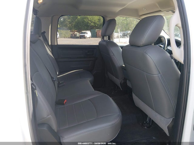 2018 RAM 1500 1C6RR6KG6JS285343 Photo 7