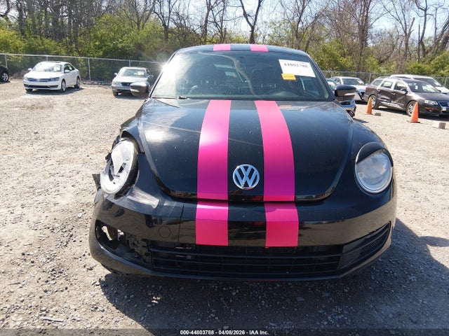 Продаж на аукціоні авто 2014 Volkswagen Beetle 2.5l, vin: 3VWJP7AT8EM631310, номер лоту: 44803788