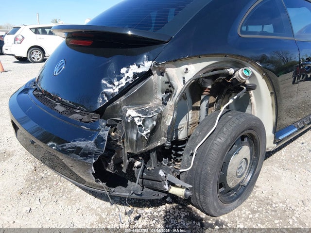 Продаж на аукціоні авто 2014 Volkswagen Beetle 2.5l, vin: 3VWJP7AT8EM631310, номер лоту: 44803788