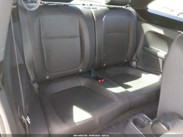Продаж на аукціоні авто 2014 Volkswagen Beetle 2.5l, vin: 3VWJP7AT8EM631310, номер лоту: 44803788