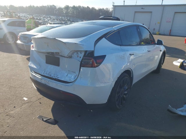 2023 TESLA MODEL Y 7SAYGDEF5PF704860 Photo 3