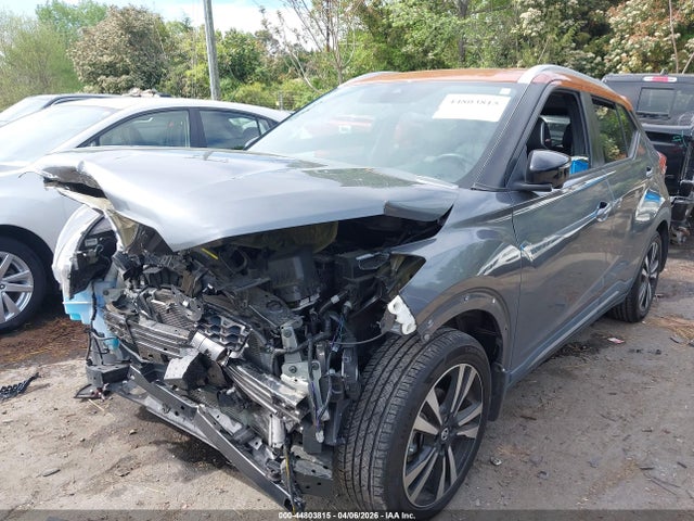 Продаж на аукціоні авто 2020 Nissan Kicks Sr Xtronic Cvt, vin: 3N1CP5DV8LL560158, номер лоту: 44803815