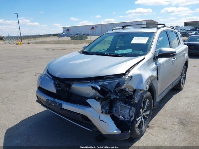 2T3WFREV3HW395705 Toyota Rav4 Xle