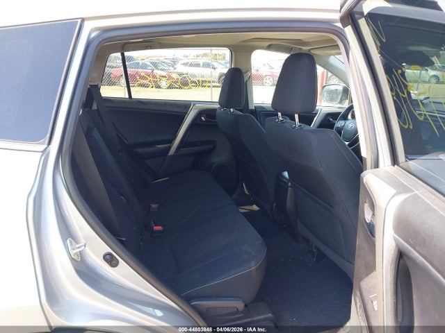 2T3WFREV3HW395705 Toyota Rav4 Xle