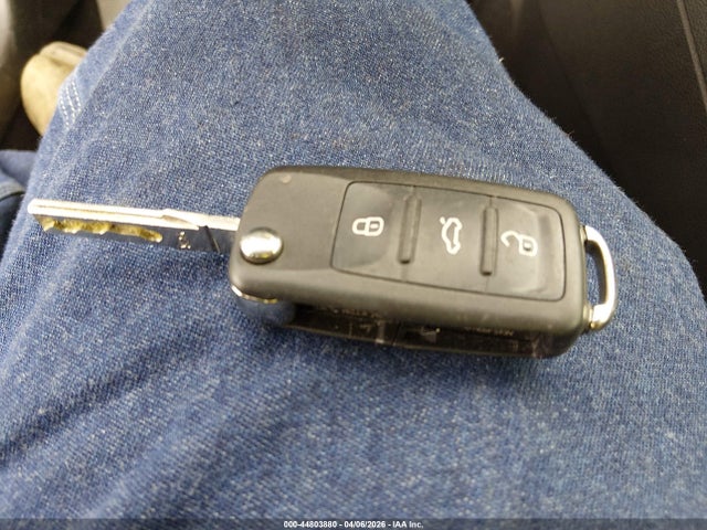 44803880 :رقم المزاد ، 3VW4T7AJ5JM245283 vin ، 2018 Volkswagen Jetta 2.0t Gli مزاد بيع