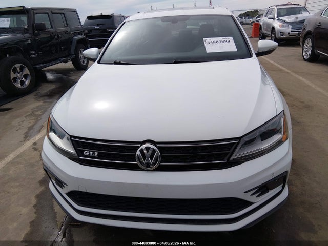 44803880 :رقم المزاد ، 3VW4T7AJ5JM245283 vin ، 2018 Volkswagen Jetta 2.0t Gli مزاد بيع