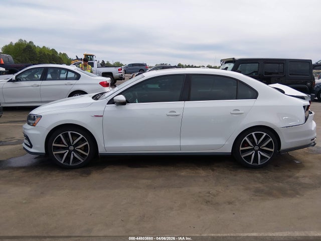 44803880 :رقم المزاد ، 3VW4T7AJ5JM245283 vin ، 2018 Volkswagen Jetta 2.0t Gli مزاد بيع