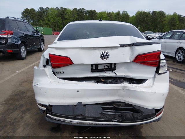 44803880 :رقم المزاد ، 3VW4T7AJ5JM245283 vin ، 2018 Volkswagen Jetta 2.0t Gli مزاد بيع