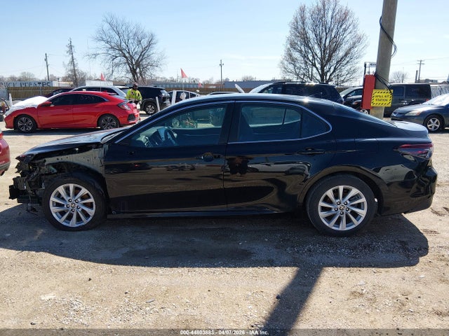 Продажа на аукционе авто 2023 Toyota Camry Le, vin: 4T1C11AK4PU748006, номер лота: 44803883